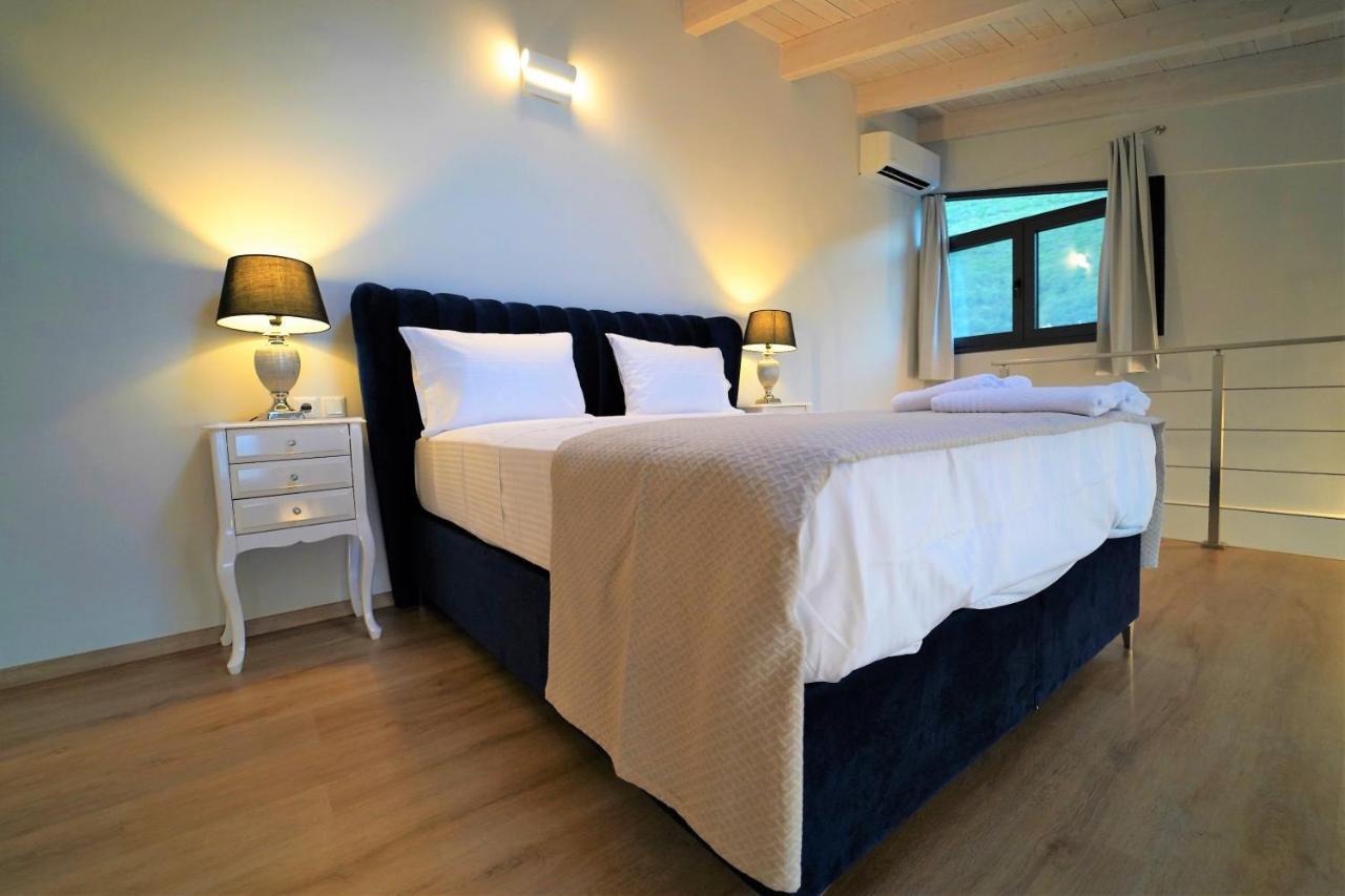 Moonlight Suites Parga Buitenkant foto
