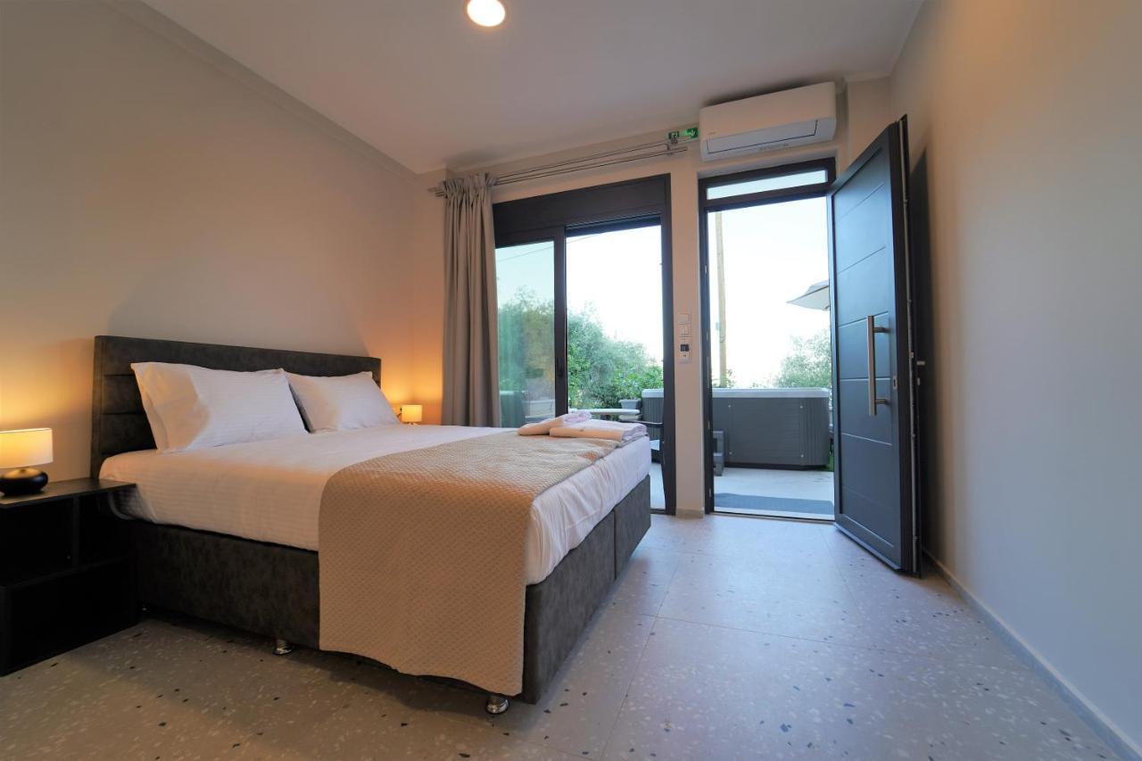 Moonlight Suites Parga Buitenkant foto