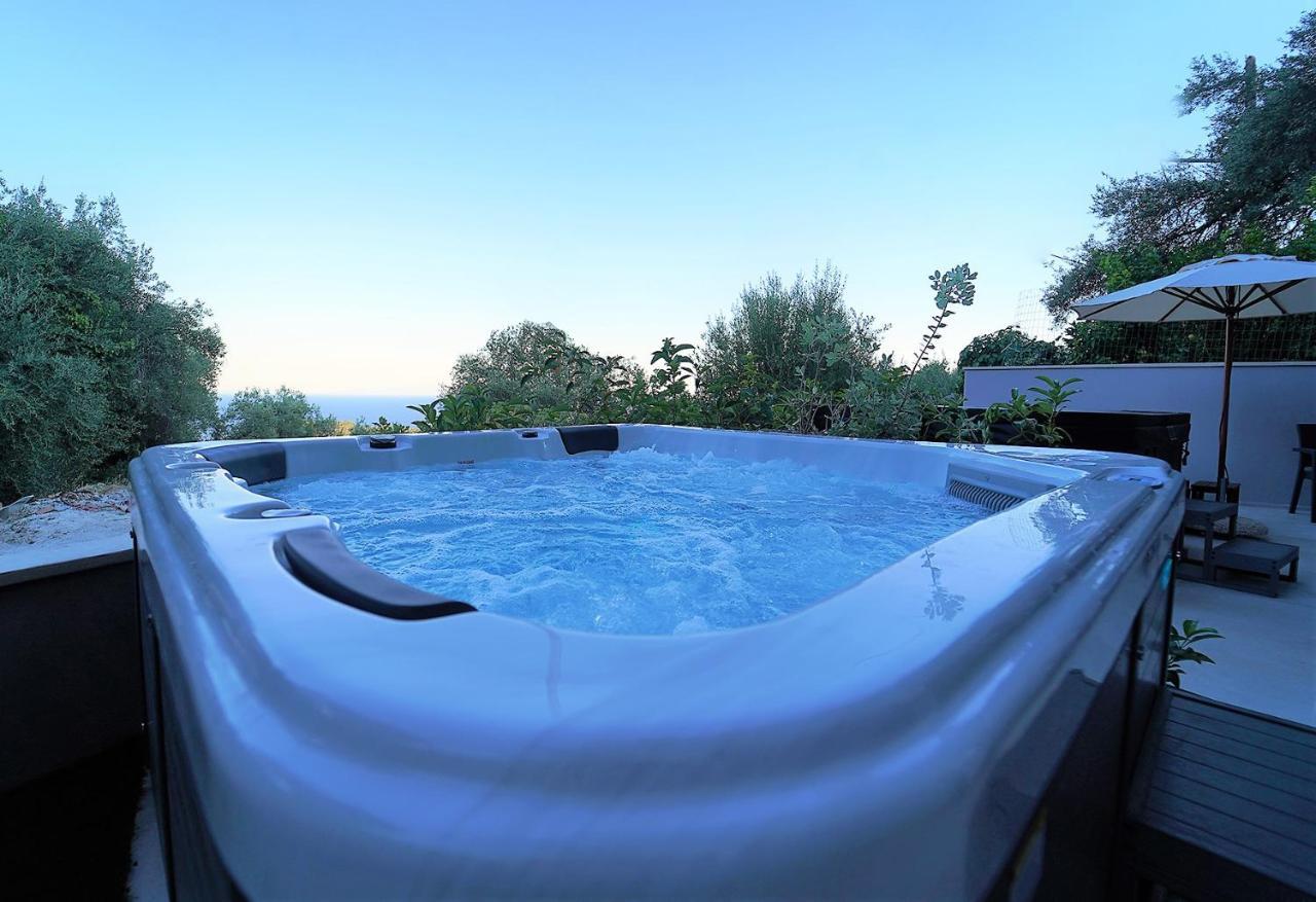 Moonlight Suites Parga Buitenkant foto